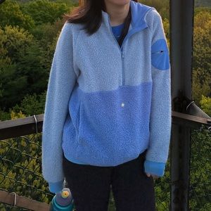 Blue outdoor voices megafleece 💙💙